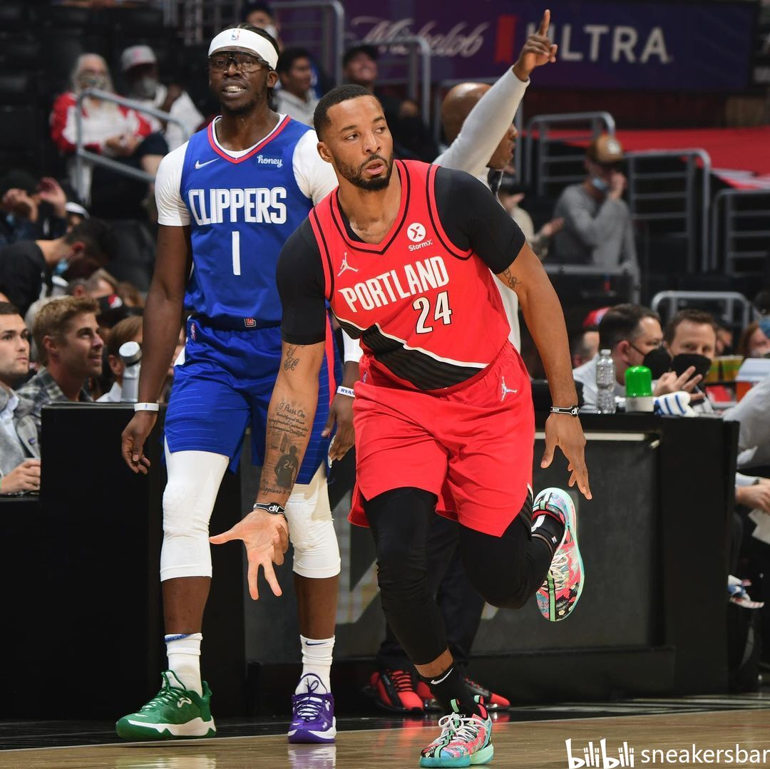 球车价格受 球车价格受